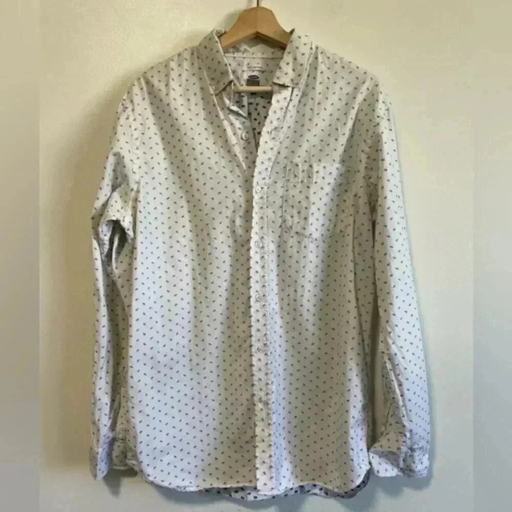 Old Navy White w Stitched Print Long Sleeve Button Up Shirt